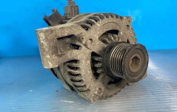 Volvo C30 Generator/alternator 30795494 3M5T10300VD