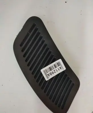 Toyota Yaris Dash center air vent grill 0Y0TA