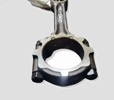 Nissan X-Trail T30 Connecting rod/conrod