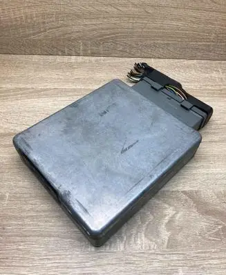 Ford Focus Engine control unit/module ECU 4S4112A650BA 6F44