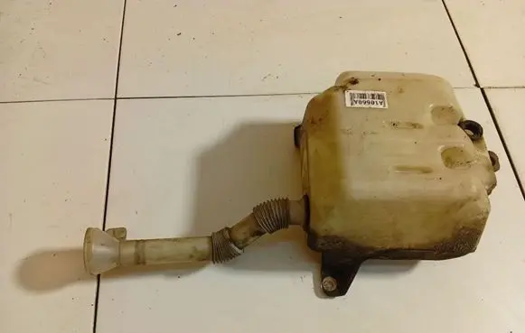 Honda Accord Windshield washer fluid reservoir/tank