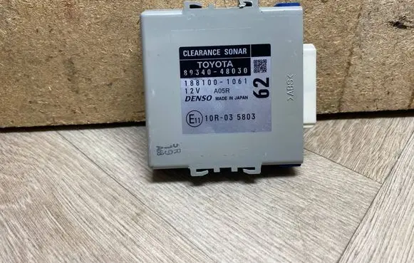 Lexus RX 330 - 350 - 400H Parking PDC control unit/module 8934048030 1881001061