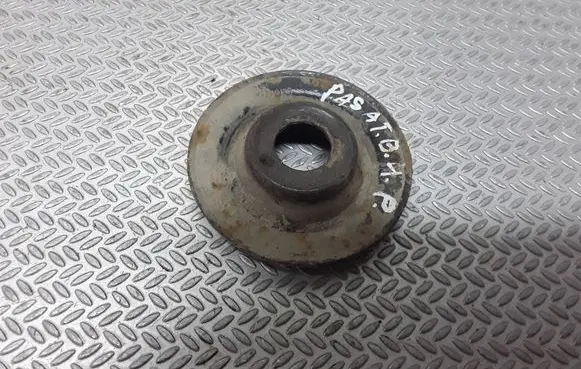 Volkswagen PASSAT B4 Coil spring/strut mount 