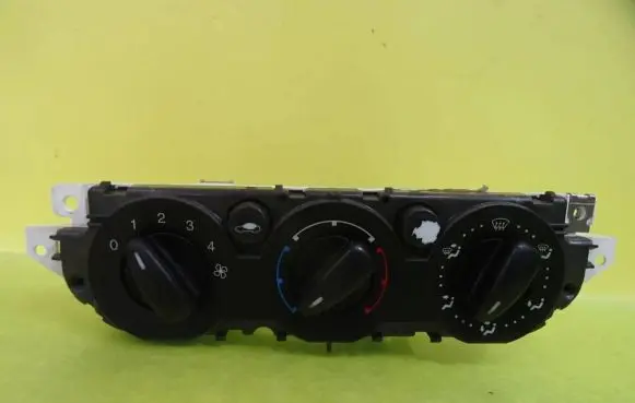 Ford Focus Climate control unit 3M5T19980AD 69607320