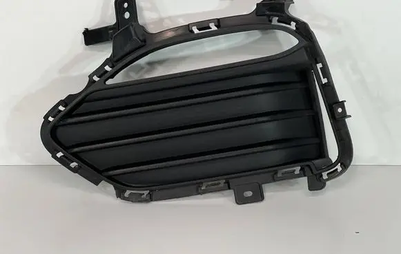 Hyundai i30 Front bumper lower grill 86563G4700