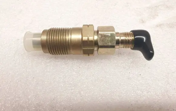 Nissan Terrano Fuel injector 166000F020