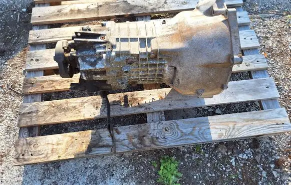 BMW 5 E34 Manual 5 speed gearbox 2600127092