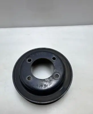 BMW 5 E39 Water pump pulley 2246129