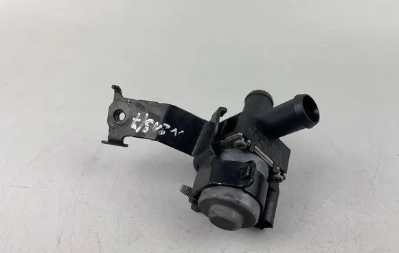 Mercedes-Benz E W213 Webasto circulation pump for autonomous heater A0005062864