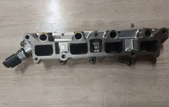Skoda Octavia Mk2 (1Z) Intake manifold GK284AHB