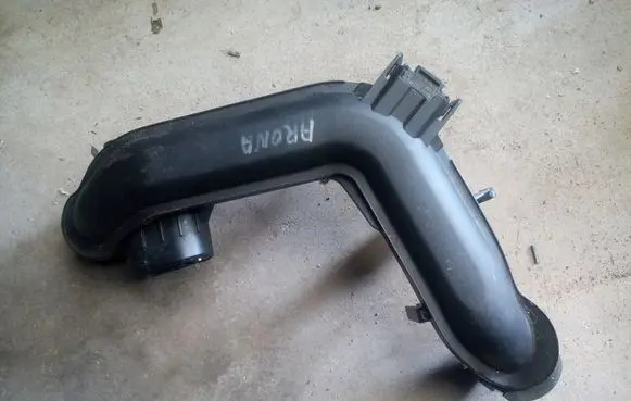 Seat Arona Intercooler hose/pipe 04C145673