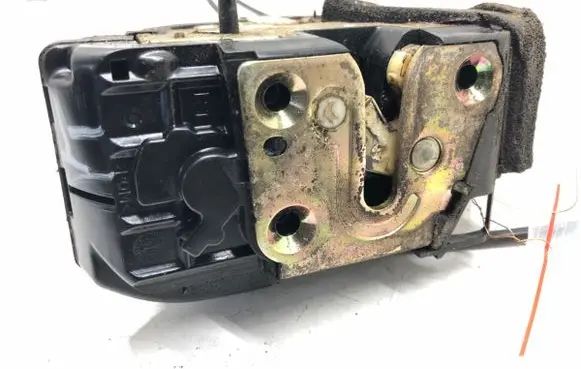 Nissan Murano Z50 Rear door lock 