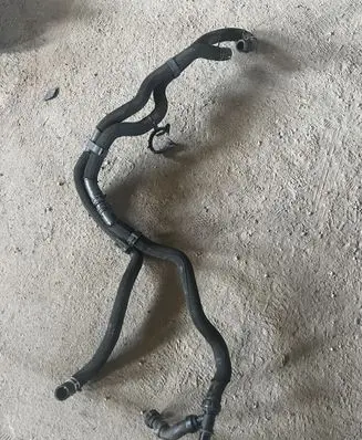 Nissan Qashqai Engine coolant pipe/hose 1320987 132098