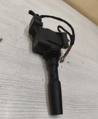 Audi Q2 - High voltage ignition coil 05E905110A