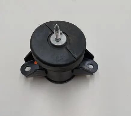 Nissan Leaf II (ZE1) Engine mount bracket