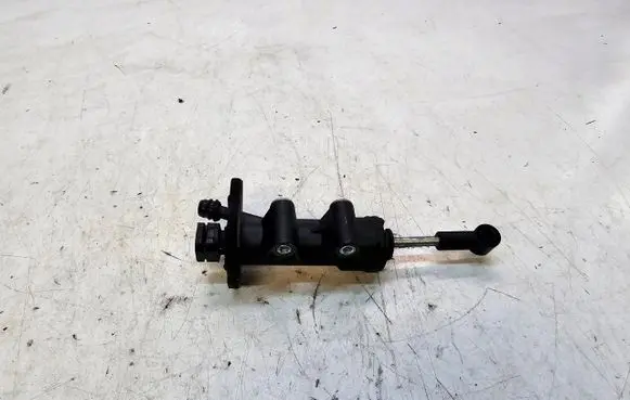 Audi A6 S6 C6 4F Clutch master cylinder 4F0721401