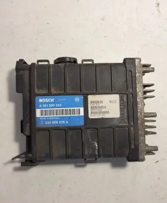 Volkswagen Polo III 6N 6N2 6NF Engine control unit/module 030906026A 0261200253