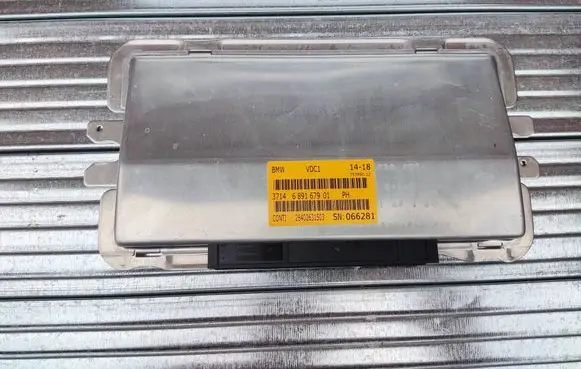 BMW 4 F32 F33 Suspension control unit/module 6891679 28402631503