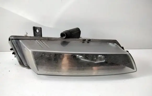 BMW 1 E81 E87 Front fog light 7181288