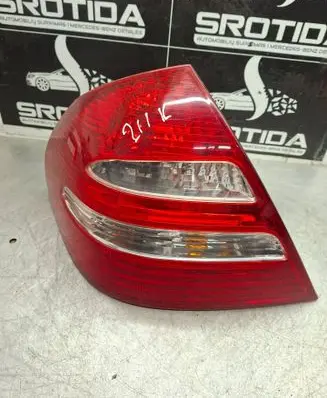 Mercedes-Benz E W211 Rear/tail lights A2118200364