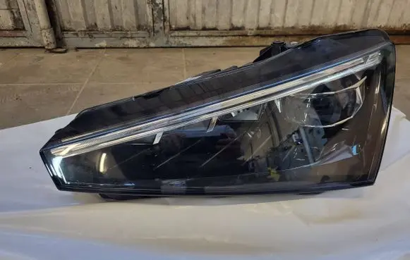 Skoda Scala Headlight/headlamp 657941015A C8V08209 YS10L26499