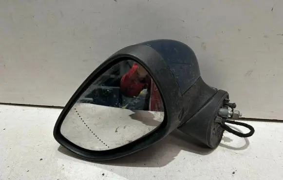 Ford Fiesta Wing mirror glass E8024704 E8024701