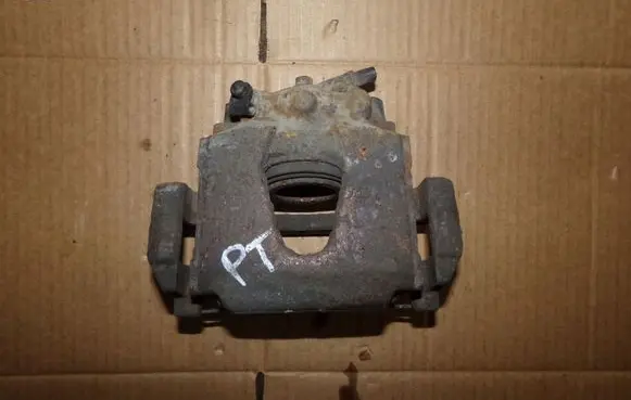 Jaguar XJ X308 Rear brake caliper
