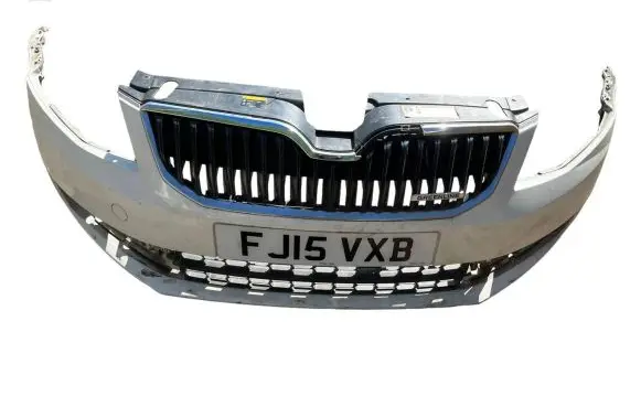 Skoda Octavia Mk3 (5E) Front bumper 5E0807221