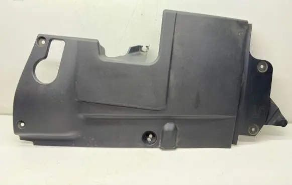 Lexus IS 200-300 Engine cover (trim) 5379553020