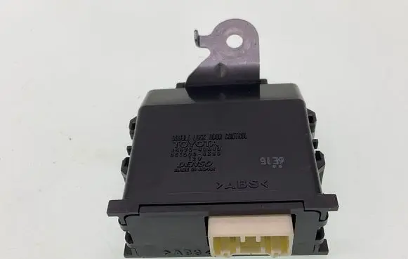Toyota Corolla E210 E21 Door central lock control unit/module 0515004380 8592048040