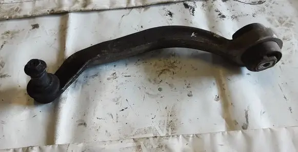 Front lower control arm/wishbone