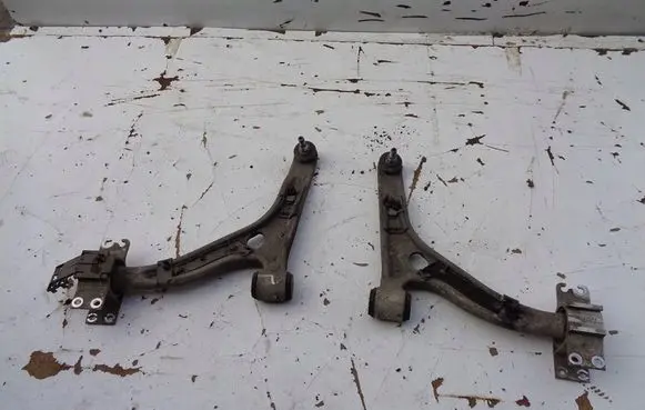 Mercedes-Benz CLA C117 X117 W117 Front lower control arm/wishbone