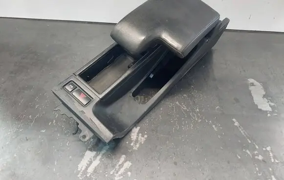 BMW 3 E46 Armrest 8213678 8213680 51168213678