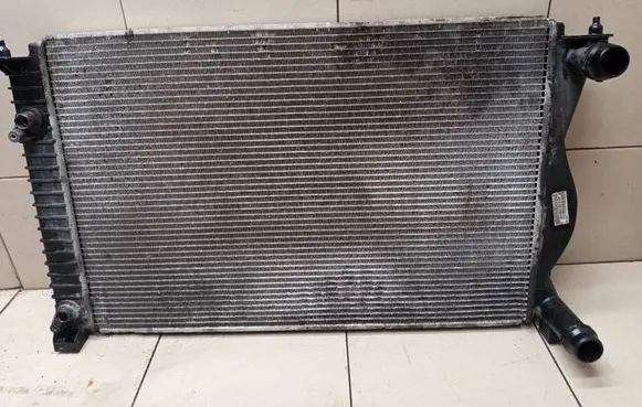 Audi A6 S6 C6 4F Coolant radiator 4F0121251R