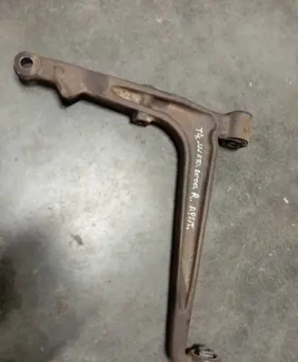 Front lower control arm/wishbone