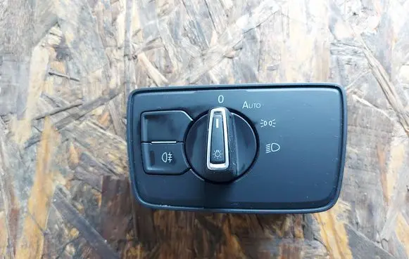 Volkswagen PASSAT B8 Light switch 3G0941633J