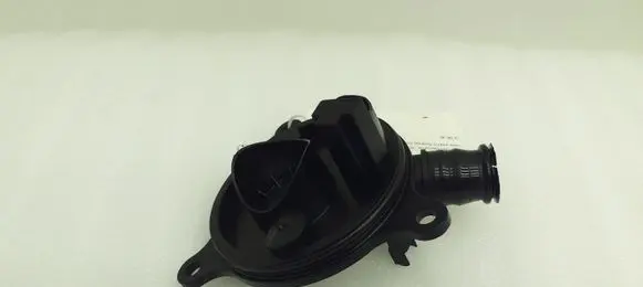 BMW 3 E90 E91 Oil breather separator 70307814