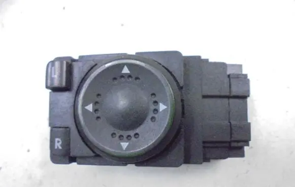 Volkswagen PASSAT B5 Wing mirror switch 3B1959565