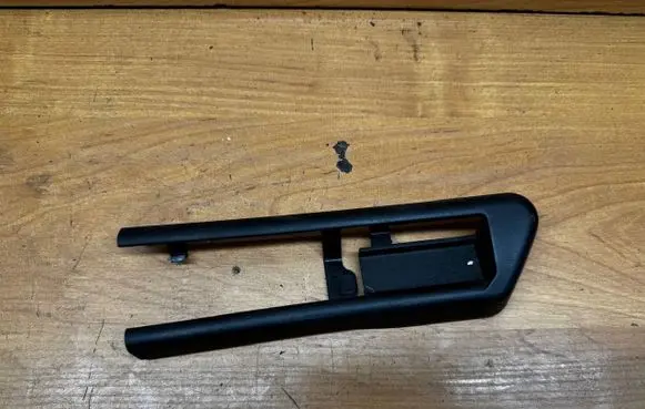 BMW 5 GT F07 Front driver seat rail trim 6981782 52106981782 30E00702