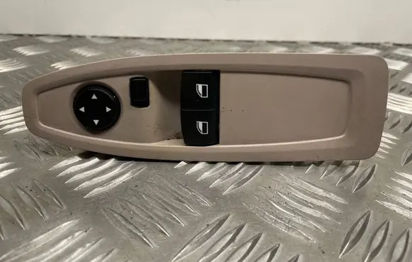 BMW 1 F20 F21 Electric window control switch 9226265