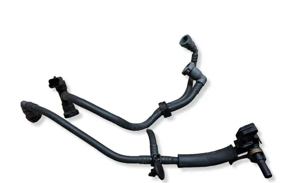 Citroen DS3 Fuel main line pipe 