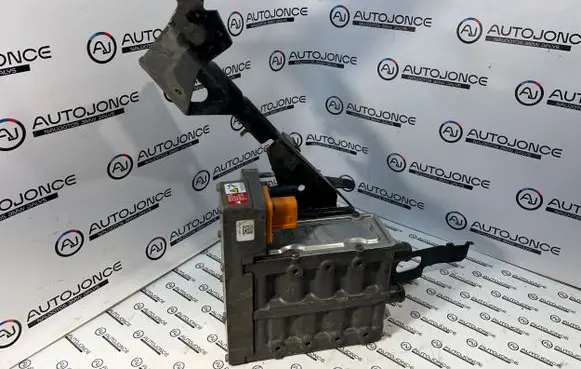 Porsche Cayenne (9Y0 9Y3) Electric engine pre-heating system (optional) 12E963231F 710300380700 16T067VM0506