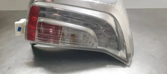 Toyota Prius (XW30) Rear/tail lights W0390