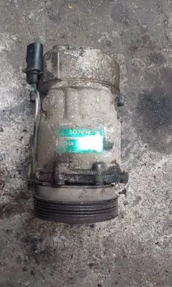 Seat Toledo II (1M) Air conditioning (A/C) compressor (pump) 1J0820803F