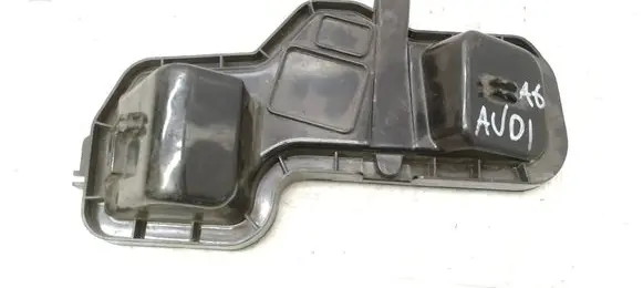 Audi A6 S6 C5 4B Headlight/headlamp dust cover 301411102R