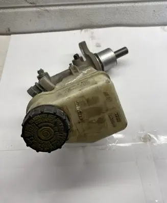 Opel Signum Master brake cylinder 320670692