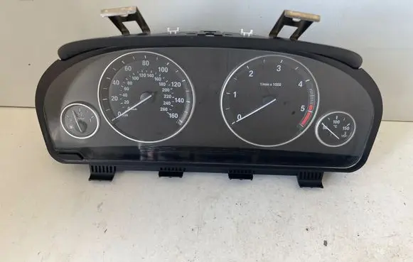 BMW 5 F10 F11 Speedometer (instrument cluster) 2119948 9249347 25811511