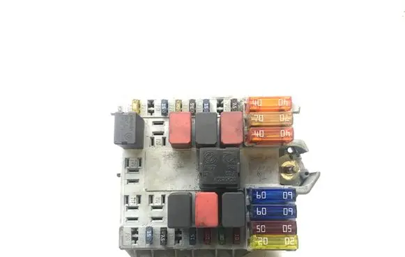 Fiat Doblo Fuse module 46752706 20040610