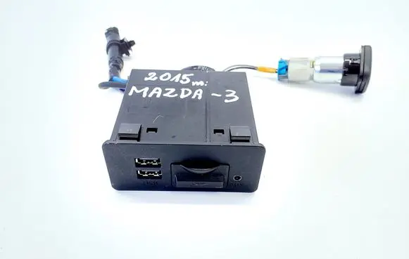 Mazda 3 II AUX in-socket connector BHP1669U0