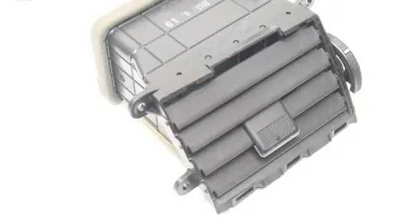 Mazda 5 Dashboard air vent grill cover trim GS1EGM931